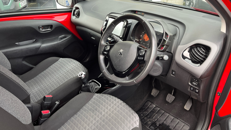 Peugeot 108 1.0 72 Allure 5dr Petrol Hatchback